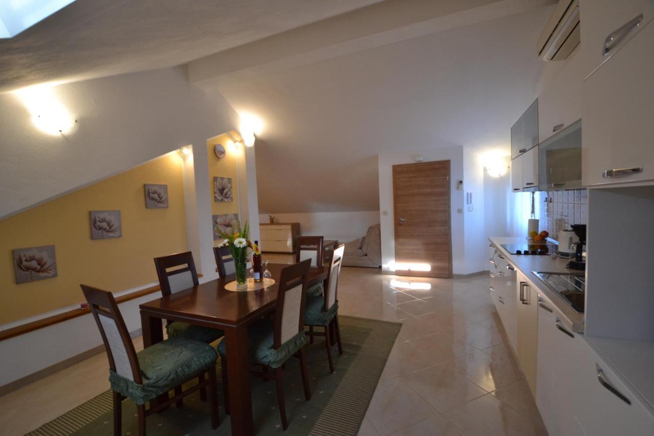 Apartman Nakić Split Zewnętrze zdjęcie